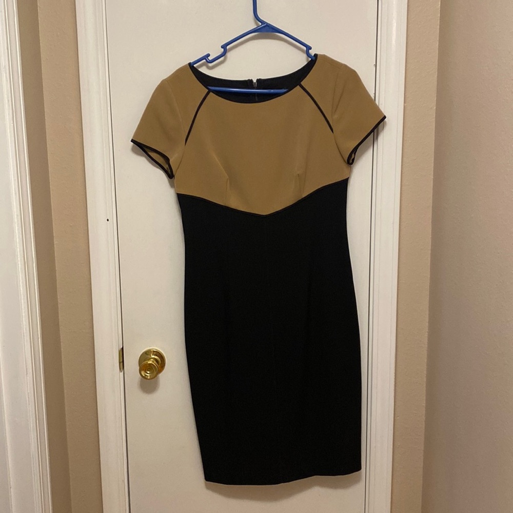 Ann Taylor camel & black colorblock sheath dress size 8